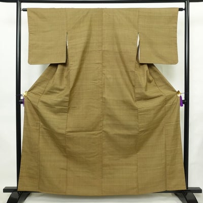 紬 正絹 無地 袷仕立て 身丈162cm 裄丈63.5cm リサイクル着物 着物 茶