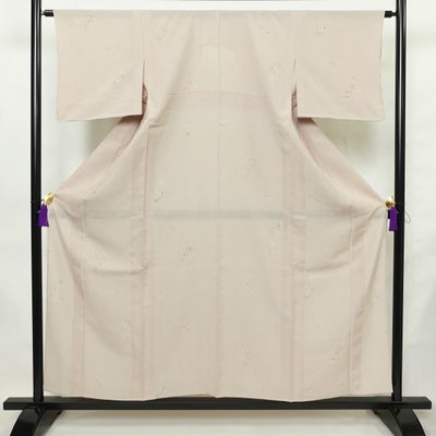 盛夏 小紋 夏用 絽 しつけ糸付き 正絹 木の葉・植物柄 単衣仕立て 身丈156cm 裄丈63cm リサイクル着物 着物 薄物 上品 ベージュピンク ピンク