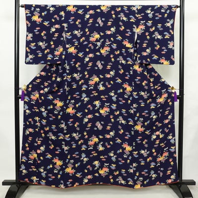 小紋 縮緬 総柄 正絹 花柄 袷仕立て 身丈157cm 裄丈65cm リサイクル着物 着物 青・紺
