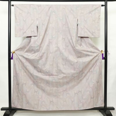 紬 正絹 蝶・昆虫柄 袷仕立て 身丈160.5cm 裄丈63.5cm リサイクル着物 着物 紫・藤色