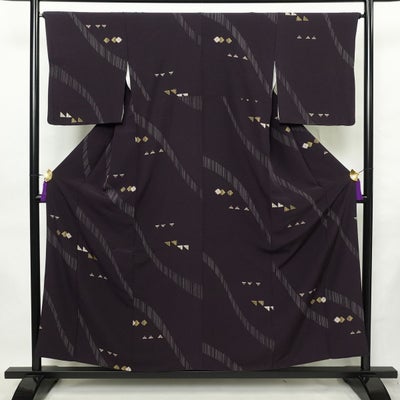 小紋 正絹 幾何学柄・抽象柄 袷仕立て 身丈155cm 裄丈65.5cm リサイクル着物 着物 紫・藤色