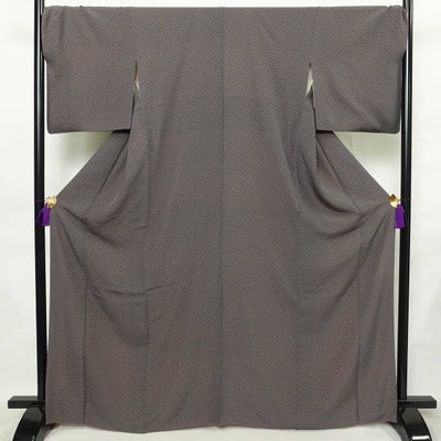 小紋 縮緬 総柄 正絹 その他の柄 袷仕立て 身丈167cm 裄丈71cm リサイクル着物 着物 グレー