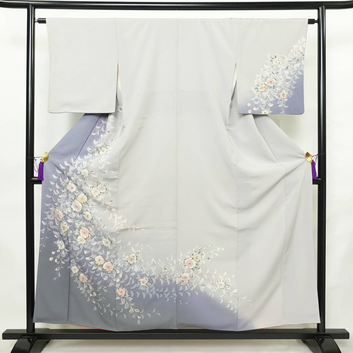正絹　高級振袖　長襦袢セット 振袖 長襦袢セット 良品 金駒刺繍 正絹 古典柄 蝶 金彩 袷仕立て 身丈