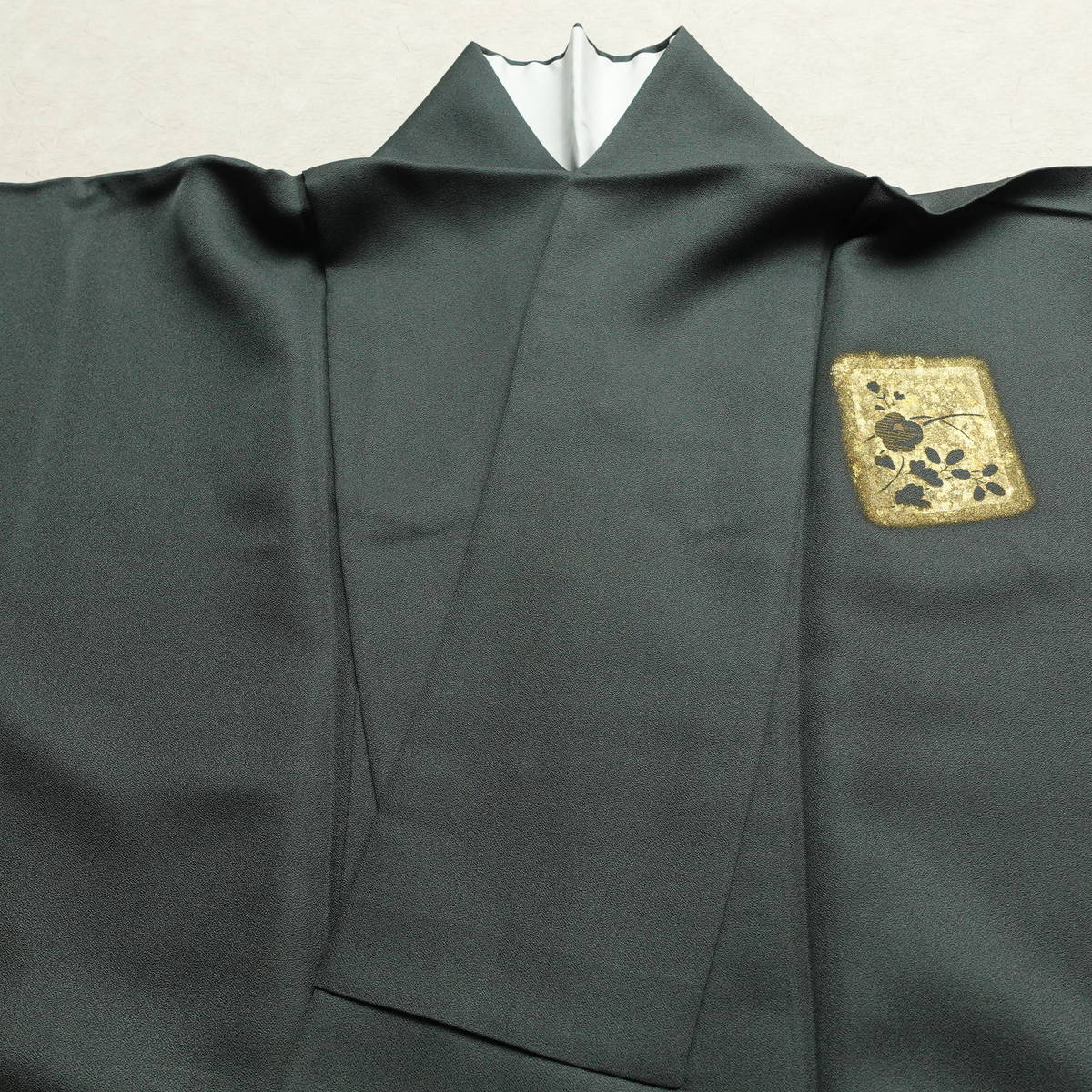 付け下げ 金駒刺繍 正絹 花柄 袷仕立て 身丈161cm 裄丈67.5cm リサイクル着物 着物 箔 入学式 七五三 お宮参り フォーマル 緑・うぐいす色_画像18
