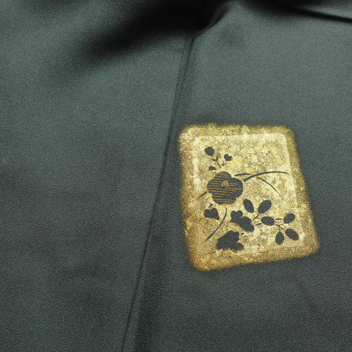 付け下げ 金駒刺繍 正絹 花柄 袷仕立て 身丈161cm 裄丈67.5cm リサイクル着物 着物 箔 入学式 七五三 お宮参り フォーマル 緑・うぐいす色_画像20