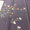 付け下げ 一つ紋付き 正絹 花柄 袷仕立て 身丈156cm 裄丈63cm 金駒刺繍 リサイクル着物 着物 金彩 入学式 七五三 お宮参り フォーマル 紫・藤色_画像5