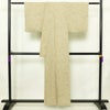小紋 しつけ糸付き 縮緬 総柄 正絹 花柄 袷仕立て 身丈157cm 裄丈63.5cm リサイクル着物 着物 ベージュ_画像2