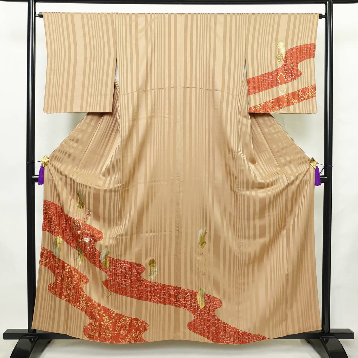 付け下げ 正絹 古典柄 袷仕立て 身丈159.5cm 裄丈65.5cm リサイクル着物 着物 刺繍 箔 金彩 入学式 七五三 お宮参り フォーマル 茶_画像1