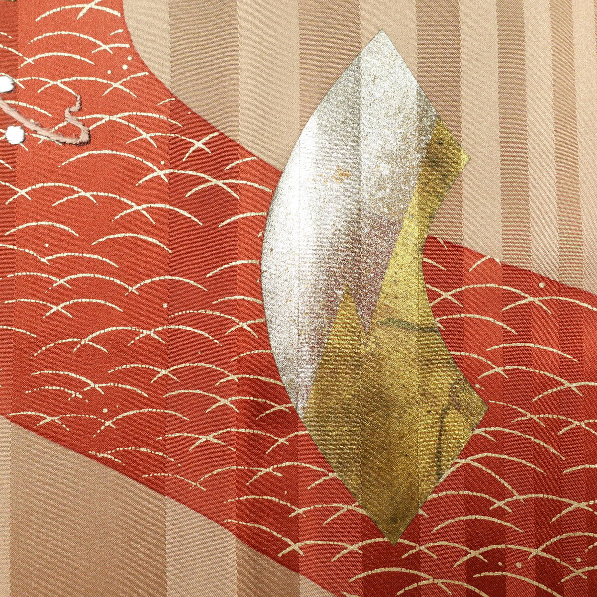 付け下げ 正絹 古典柄 袷仕立て 身丈159.5cm 裄丈65.5cm リサイクル着物 着物 刺繍 箔 金彩 入学式 七五三 お宮参り フォーマル 茶_画像10
