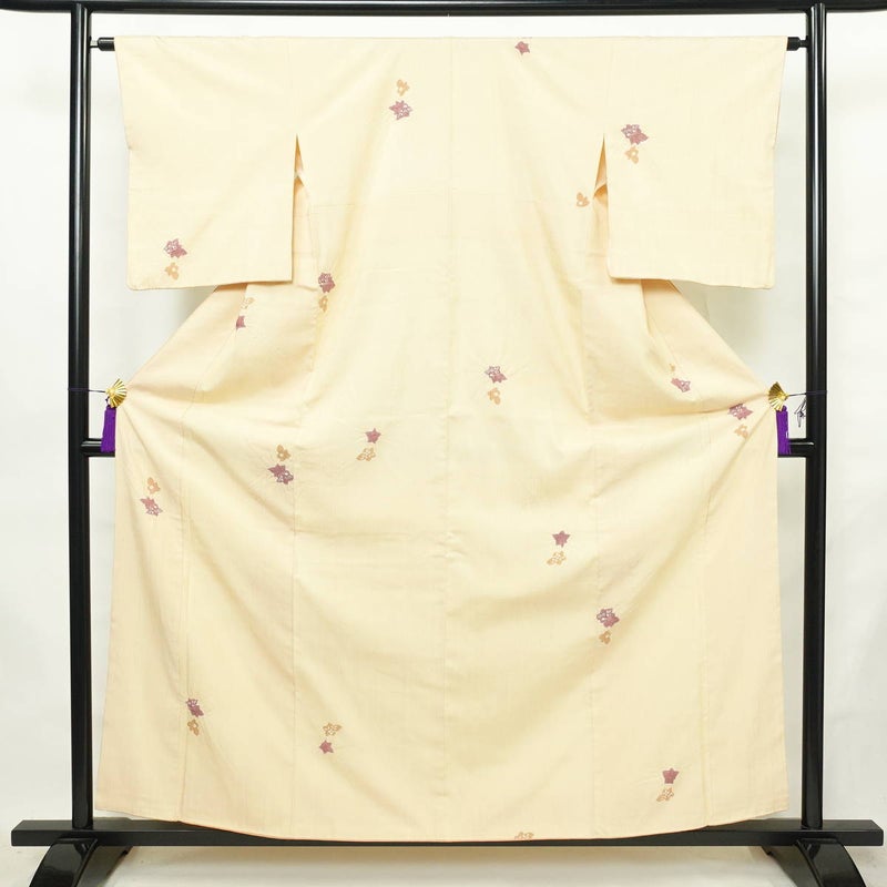 小紋 絞り 正絹 花柄 袷仕立て 身丈159cm 裄丈62.5cm リサイクル着物 着物 ベージュ_画像1