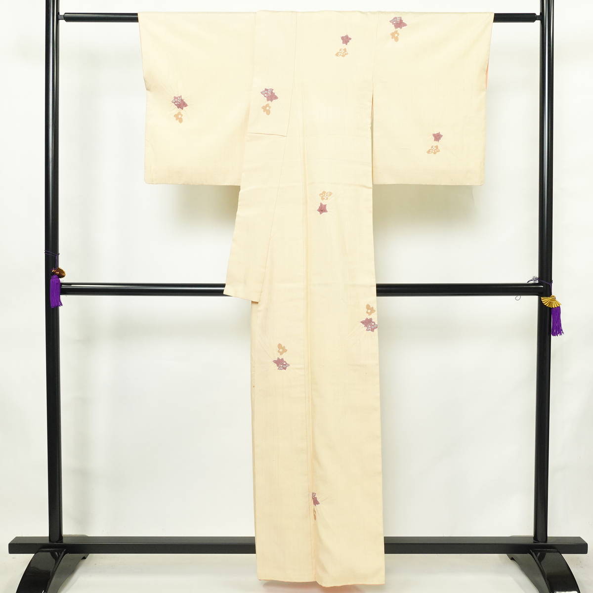 小紋 絞り 正絹 花柄 袷仕立て 身丈159cm 裄丈62.5cm リサイクル着物 着物 ベージュ_画像2