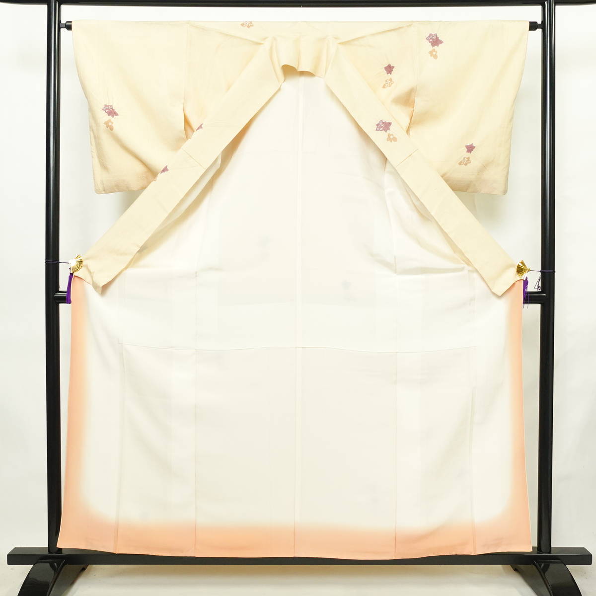 小紋 絞り 正絹 花柄 袷仕立て 身丈159cm 裄丈62.5cm リサイクル着物 着物 ベージュ_画像3