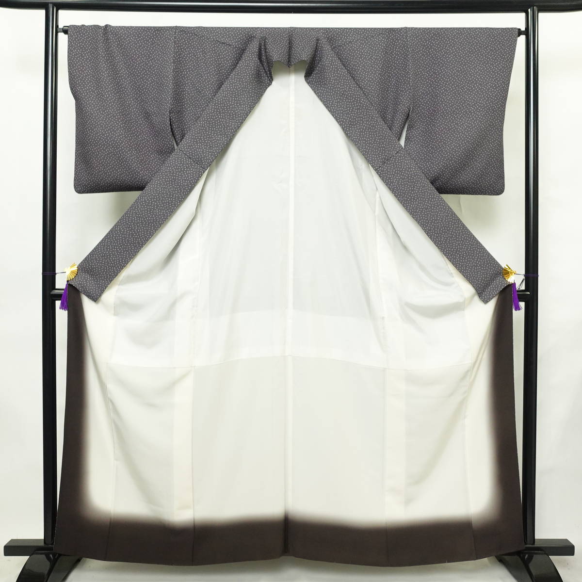 小紋 総柄 正絹 その他の柄 袷仕立て 身丈160.5cm 裄丈65.5cm リサイクル着物 着物 紫・藤色_画像3