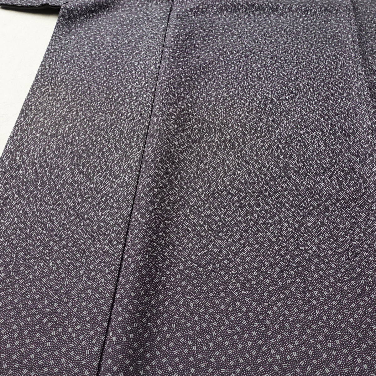 小紋 総柄 正絹 その他の柄 袷仕立て 身丈160.5cm 裄丈65.5cm リサイクル着物 着物 紫・藤色_画像5