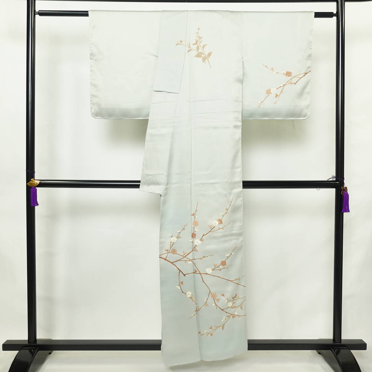 訪問着 しつけ糸付き 正絹 花柄 袷仕立て 身丈155.5cm 裄丈65.5cm リサイクル着物 着物 金彩 入学式 卒業式 結婚式 七五三 お宮参り フォーマル 青・紺_画像2