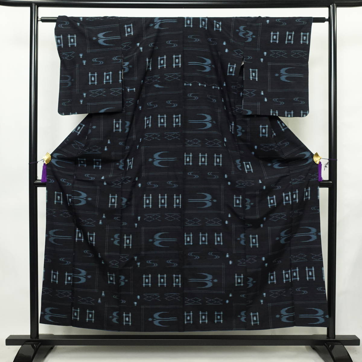 紬 正絹 古典柄 袷仕立て 身丈153.5cm 裄丈61cm リサイクル着物 着物 青・紺_画像1
