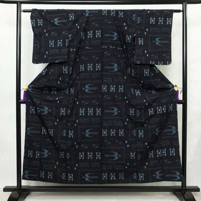 紬 正絹 古典柄 袷仕立て 身丈153.5cm 裄丈61cm リサイクル着物 着物 青・紺