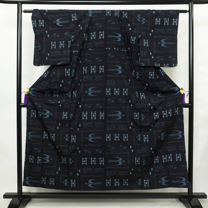 紬 正絹 古典柄 袷仕立て 身丈153.5cm 裄丈61cm リサイクル着物 着物 青・紺_画像1
