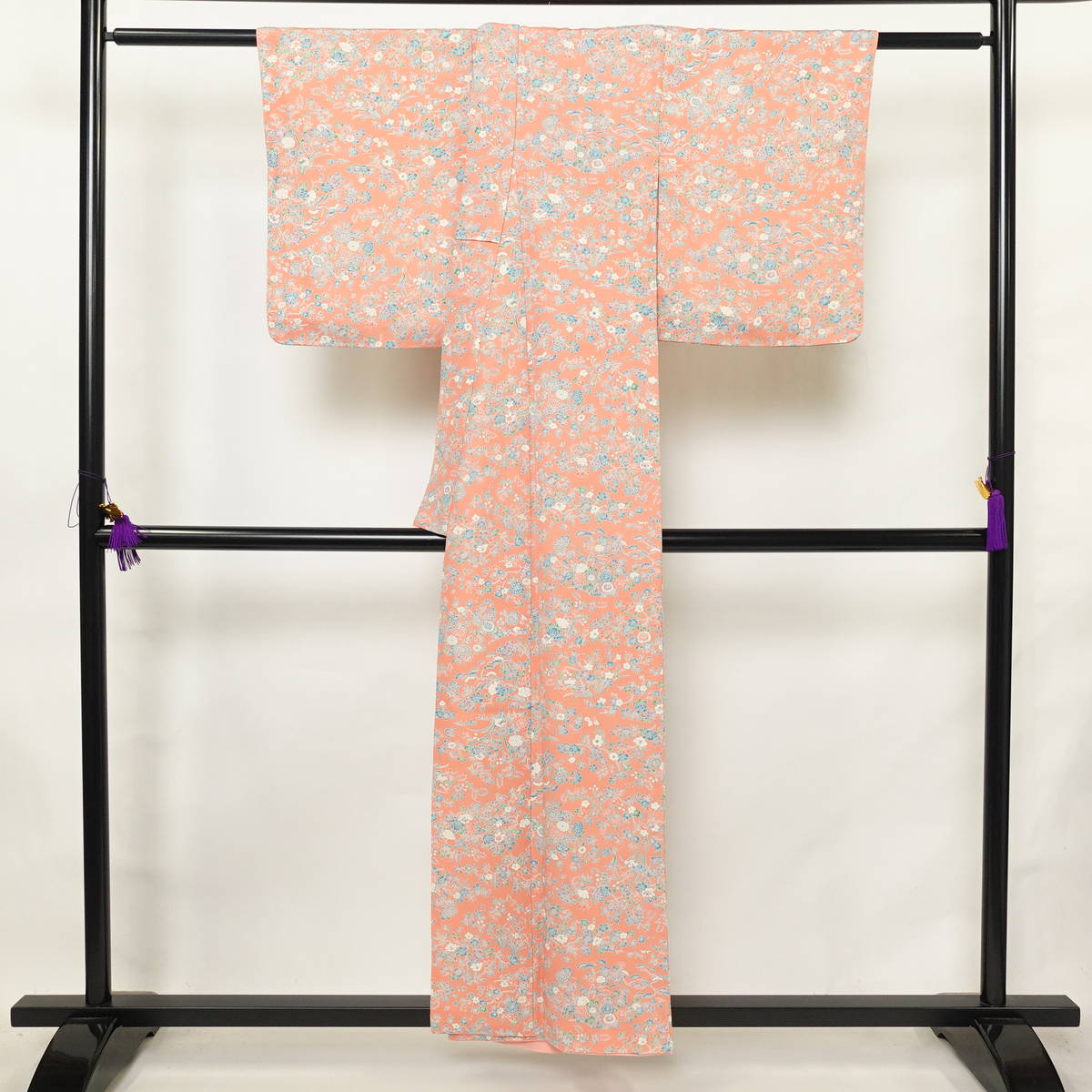 小紋 バチ衿仕立て 正絹 花柄 袷仕立て 身丈155.5cm 裄丈64cm リサイクル着物 一部しつけ糸付き 着物 ピンク_画像2
