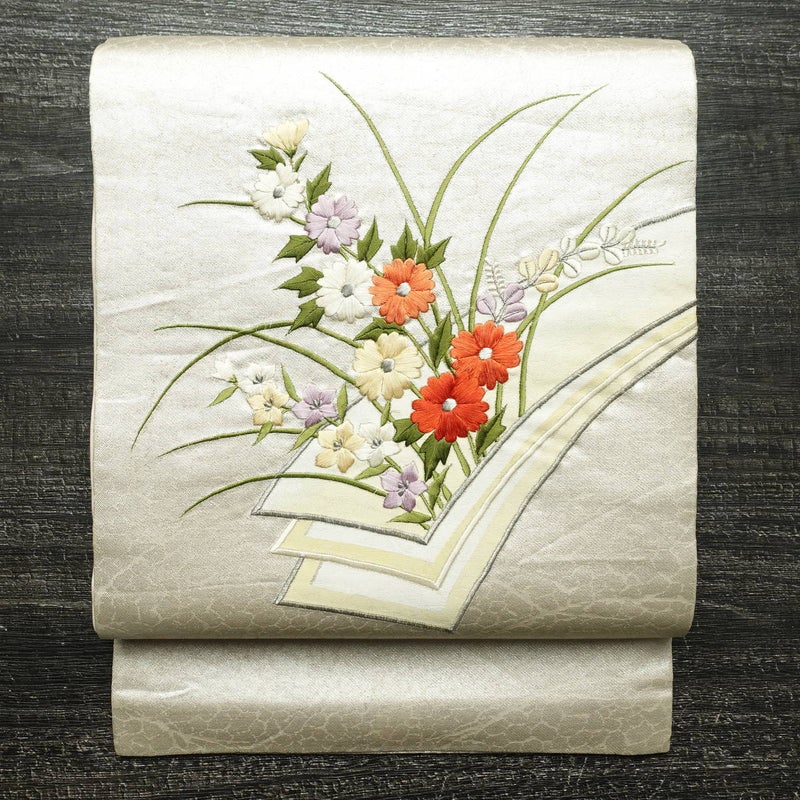 名古屋帯 太鼓柄 正絹 花柄 通し仕立て なごや帯 リサイクル帯 帯 刺繍 金・銀_画像1