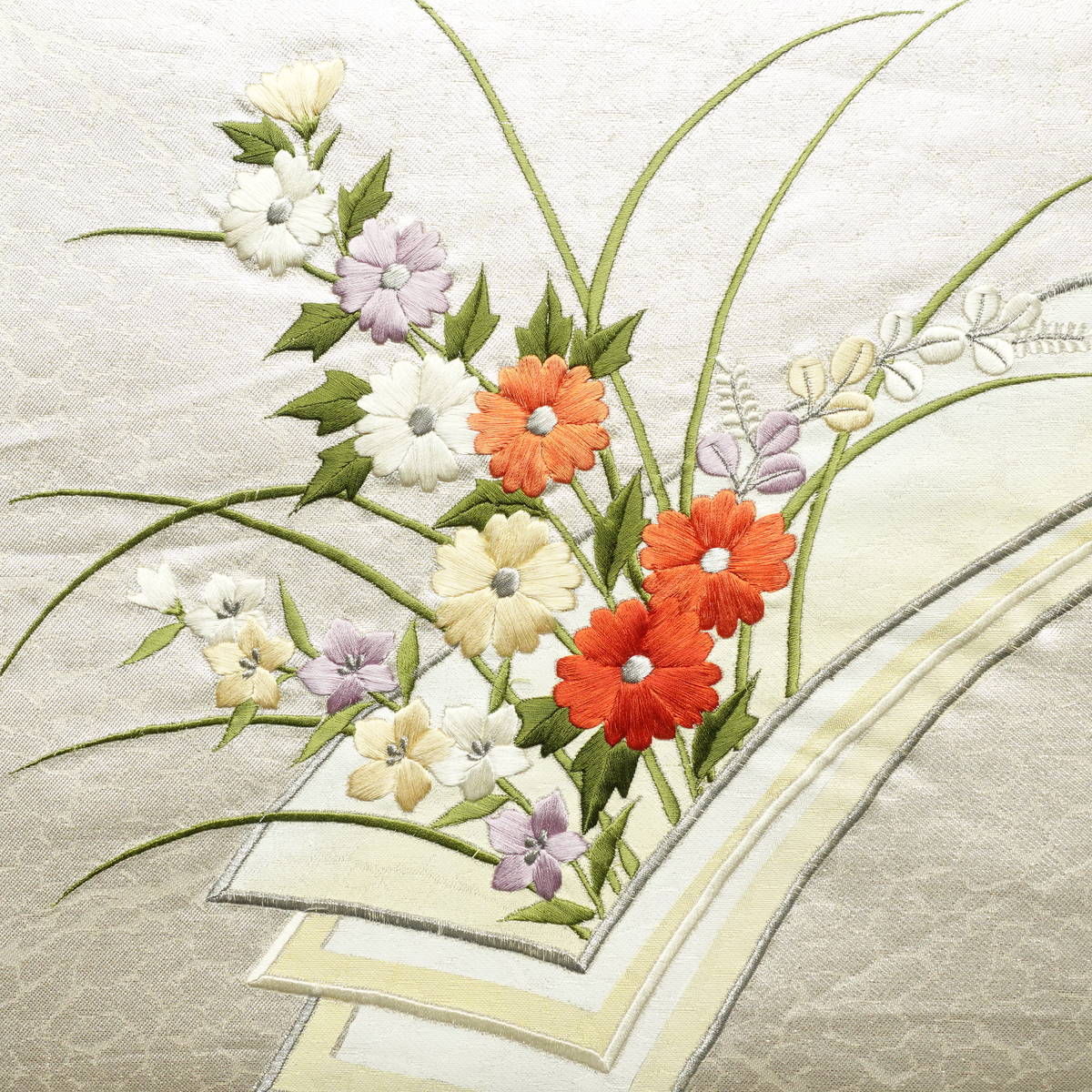 名古屋帯 太鼓柄 正絹 花柄 通し仕立て なごや帯 リサイクル帯 帯 刺繍 金・銀_画像2