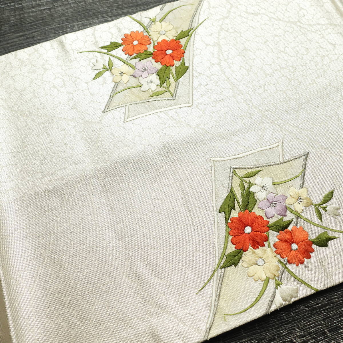 名古屋帯 太鼓柄 正絹 花柄 通し仕立て なごや帯 リサイクル帯 帯 刺繍 金・銀_画像18