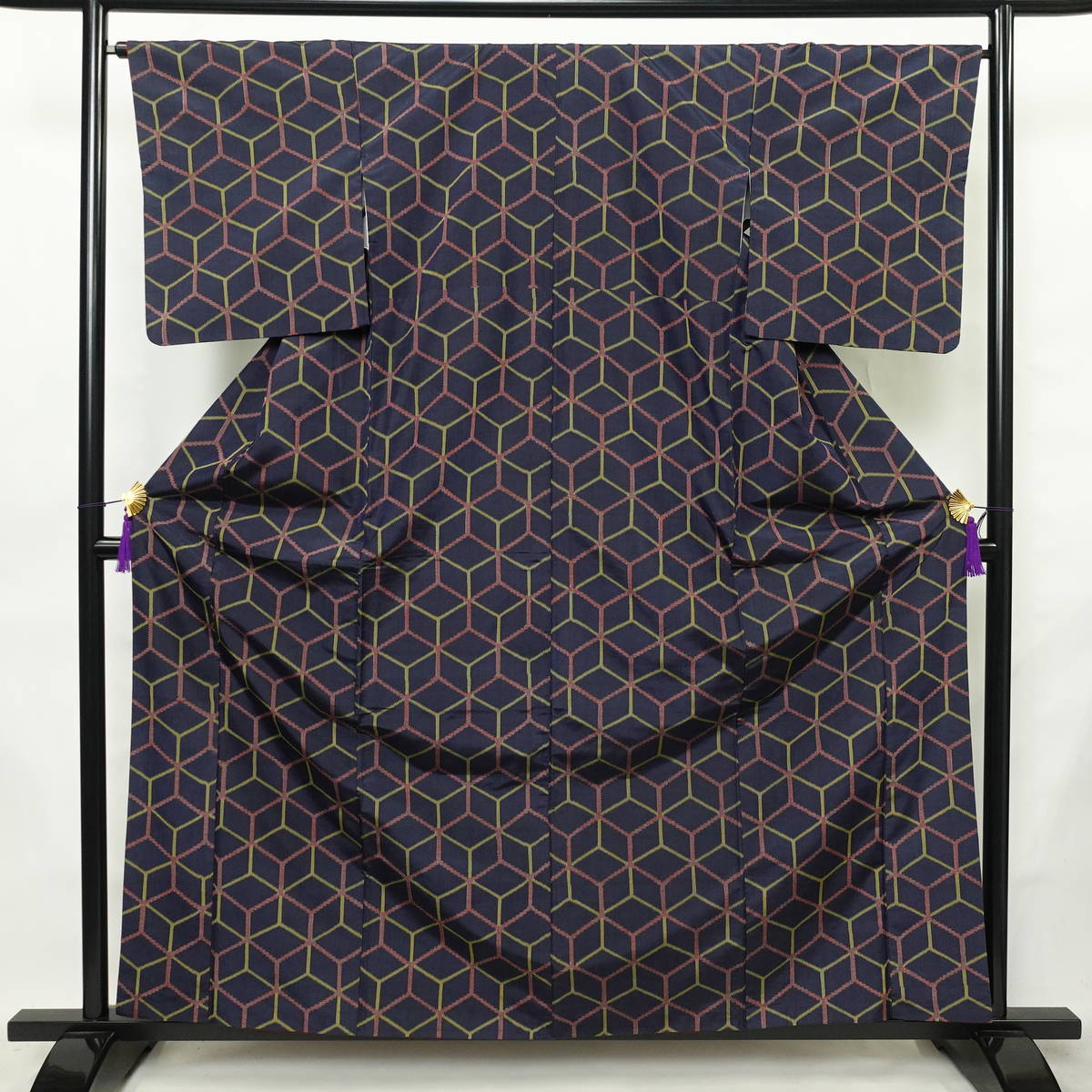 紬 混紡 亀甲柄 袷仕立て 身丈160.5cm 裄丈66cm リサイクル着物 着物 青・紺_画像1