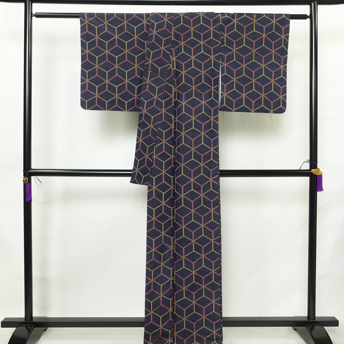紬 混紡 亀甲柄 袷仕立て 身丈160.5cm 裄丈66cm リサイクル着物 着物 青・紺_画像2
