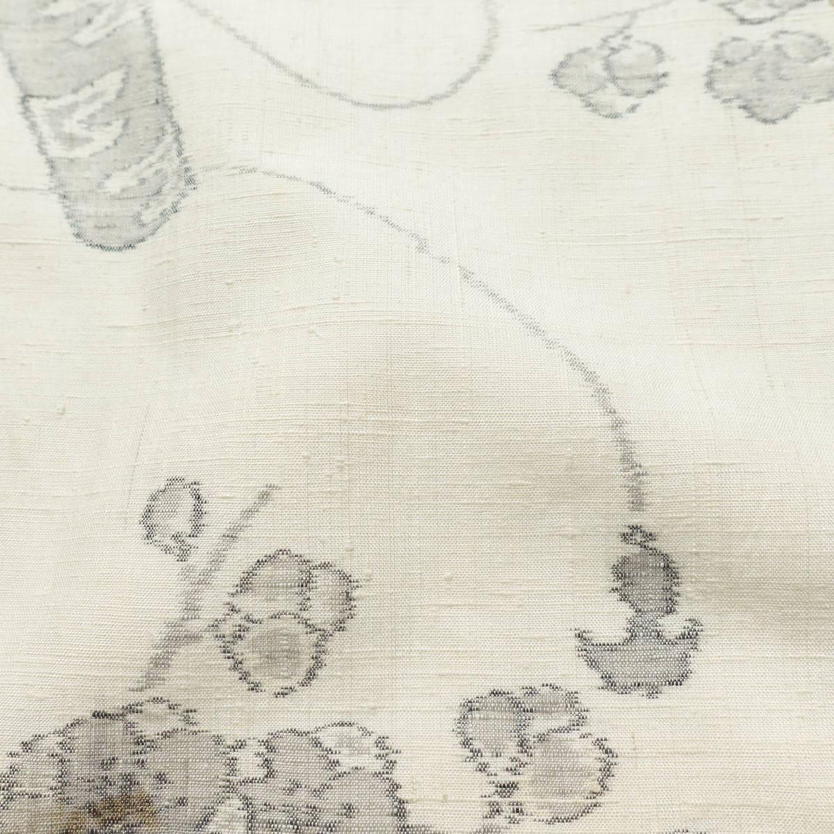 紬 バチ衿仕立て 正絹 花柄 袷仕立て 身丈162cm 裄丈64.5cm リサイクル着物 着物 クリーム_画像25