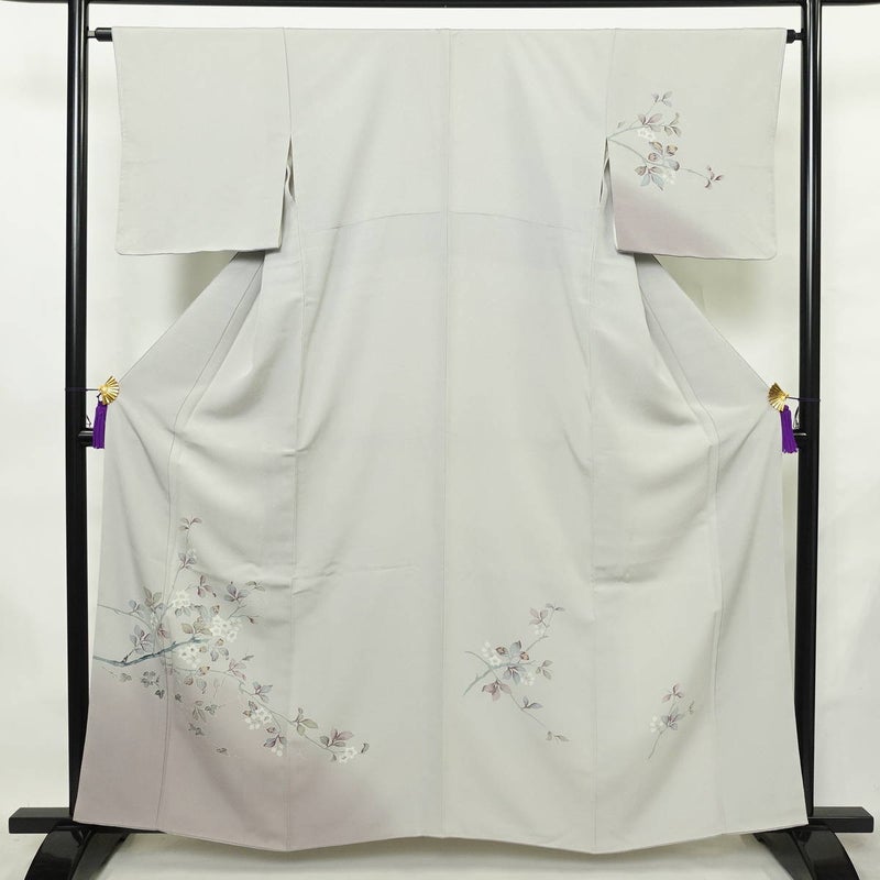 付け下げ 正絹 花柄 袷仕立て 身丈160.5cm 裄丈64cm リサイクル着物 一部しつけ糸付き 着物 入学式 七五三 お宮参り フォーマル グレー_画像1