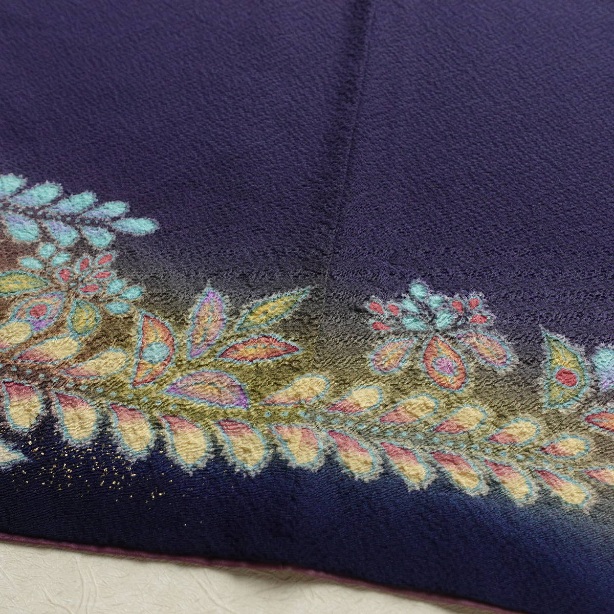 付け下げ　辻が花 翠山工房 落款入り 正絹 花柄 袷仕立て 身丈160.5cm 裄丈69cm リサイクル着物 着物 金彩 入学式 七五三 お宮参り フォーマル 紫・藤色_画像21
