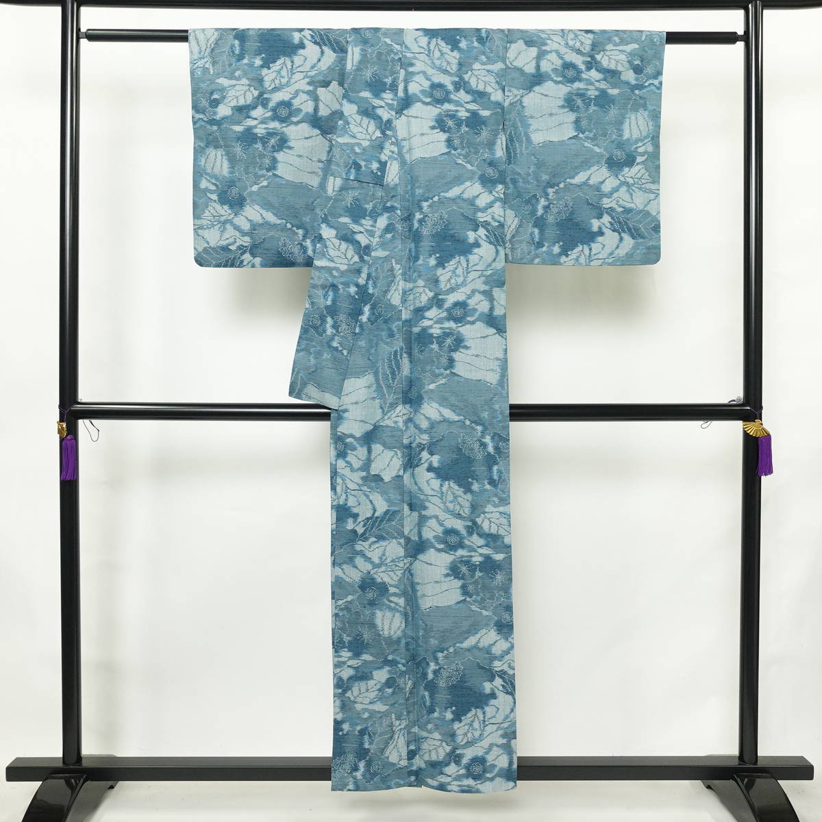 単衣 紬 正絹 花柄 単衣仕立て 身丈153cm 裄丈62.5cm リサイクル着物 着物 青・紺_画像2