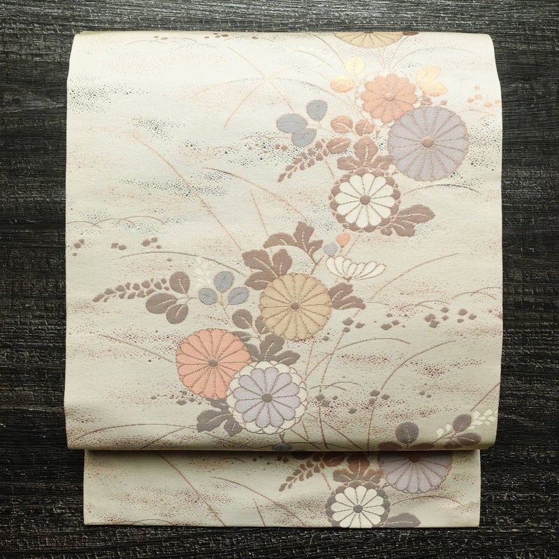 名古屋帯 六通柄 良品 正絹 花柄 名古屋仕立て なごや帯 リサイクル帯 帯 箔 菊 ベージュ_画像1
