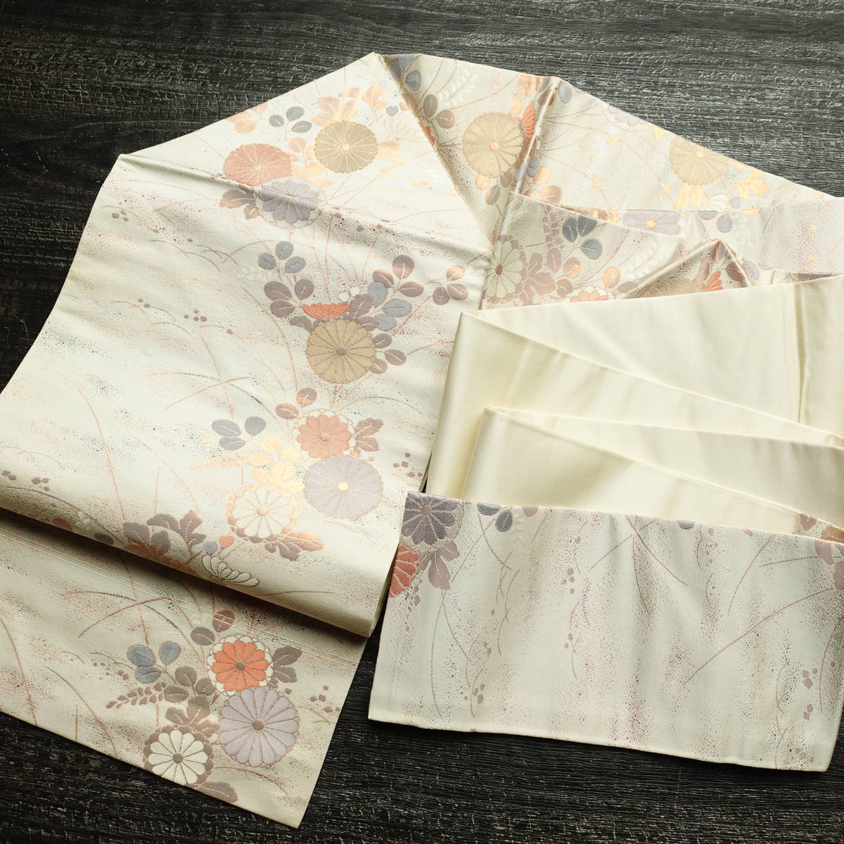 名古屋帯 六通柄 良品 正絹 花柄 名古屋仕立て なごや帯 リサイクル帯 帯 箔 菊 ベージュ_画像22