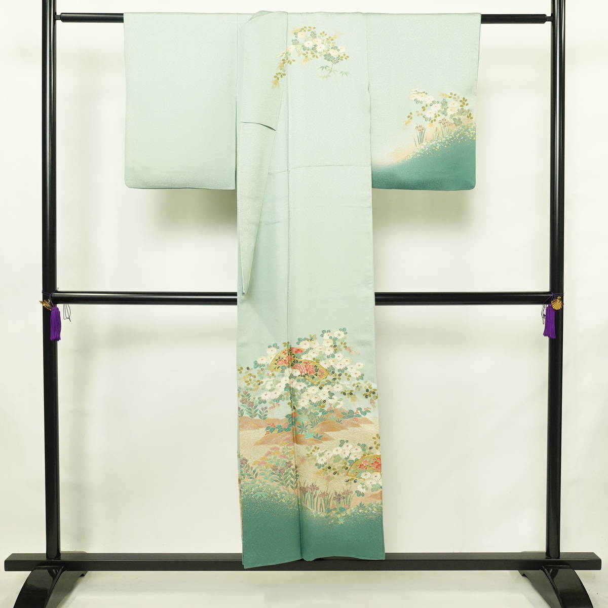 訪問着 良品 金駒刺繍 綸子 正絹 木の葉・植物柄 袷仕立て 身丈149.5cm 裄丈61.5cm リサイクル着物 着物 刺繍 箔 共八掛 金彩 入学式 卒業式 結婚式 七五三 お宮参り フォーマル 四季花 緑・うぐいす色_画像2