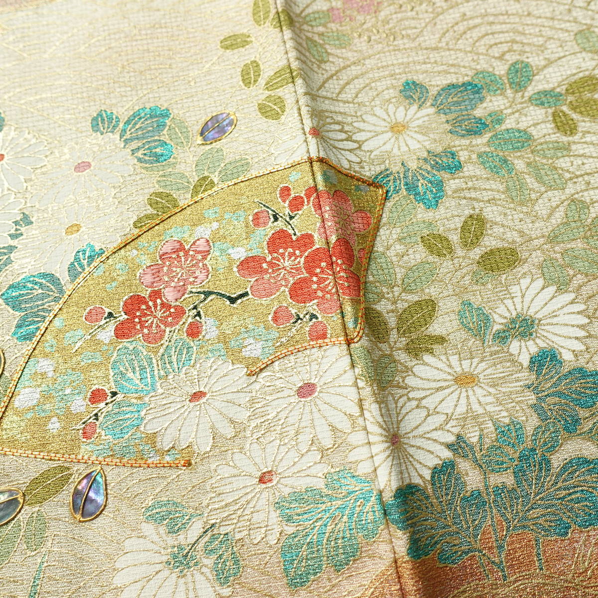 訪問着 良品 金駒刺繍 綸子 正絹 木の葉・植物柄 袷仕立て 身丈149.5cm 裄丈61.5cm リサイクル着物 着物 刺繍 箔 共八掛 金彩 入学式 卒業式 結婚式 七五三 お宮参り フォーマル 四季花 緑・うぐいす色_画像14