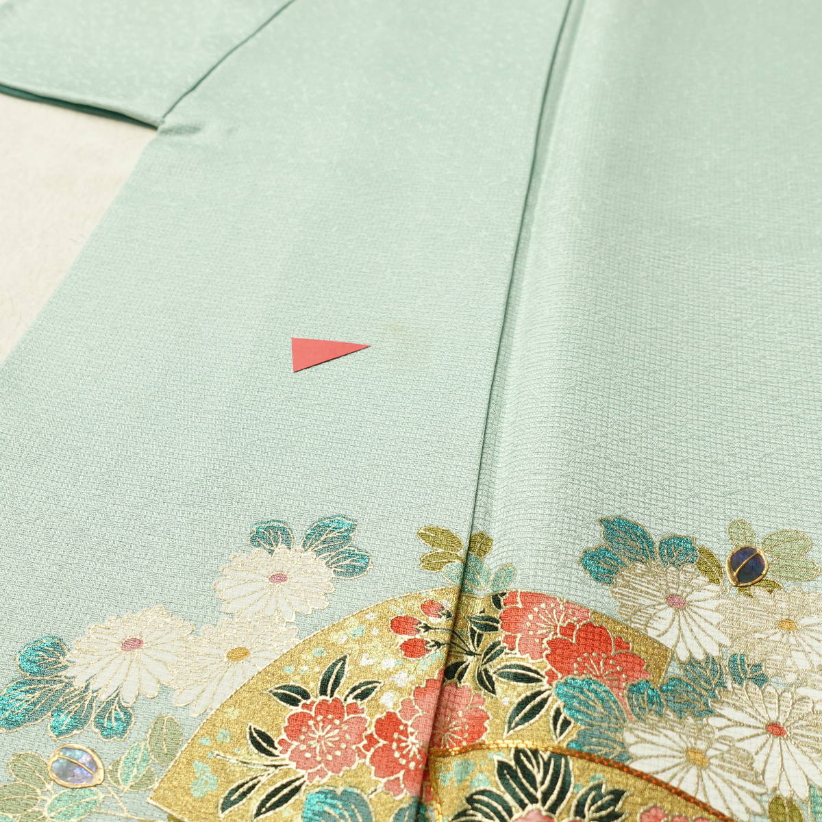 訪問着 良品 金駒刺繍 綸子 正絹 木の葉・植物柄 袷仕立て 身丈149.5cm 裄丈61.5cm リサイクル着物 着物 刺繍 箔 共八掛 金彩 入学式 卒業式 結婚式 七五三 お宮参り フォーマル 四季花 緑・うぐいす色_画像16