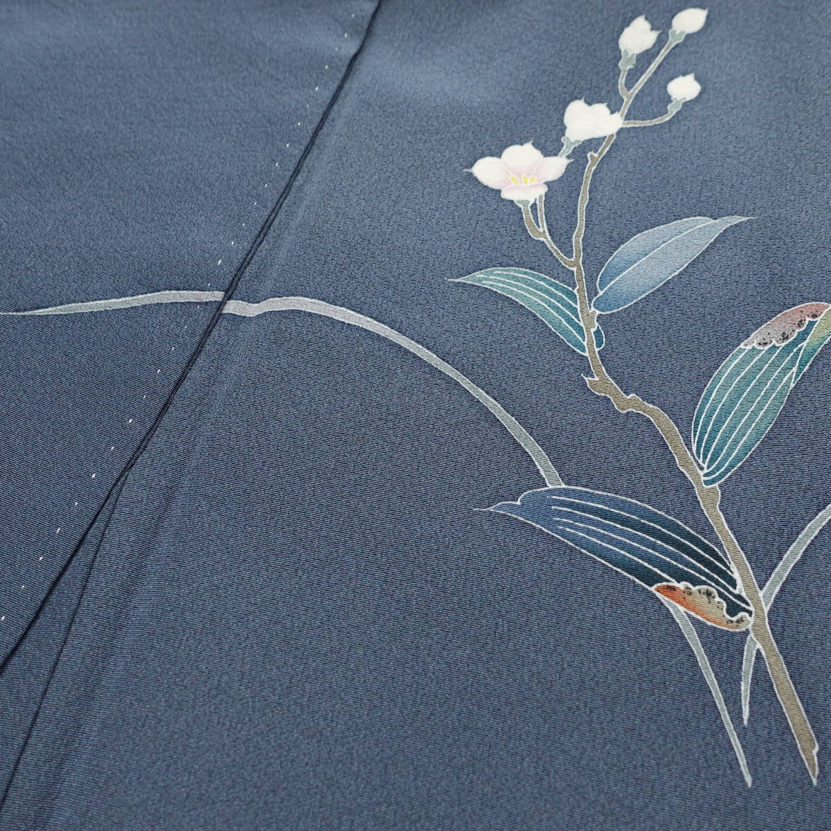 訪問着 良品 落款入り しつけ糸付き 縮緬 正絹 木の葉・植物柄 袷仕立て 身丈156.5cm 裄丈63cm リサイクル着物 着物 共八掛 入学式 卒業式 結婚式 七五三 お宮参り フォーマル 青・紺_画像21